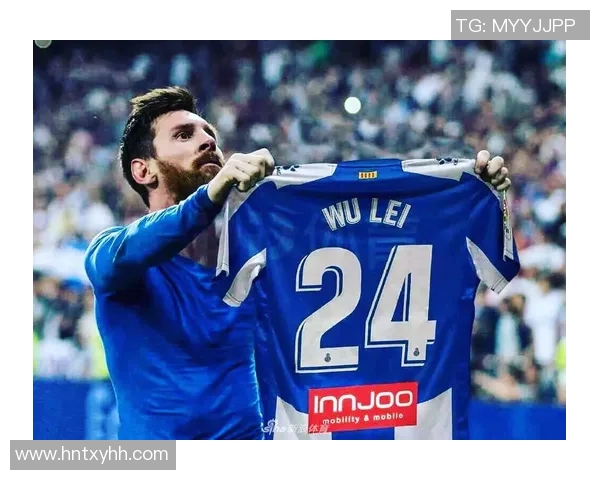 穿43号球衣的足球明星背后的故事与荣耀之路